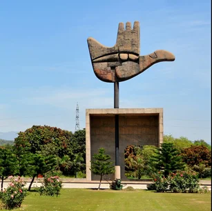 Chandigarh Manali Tour By Car